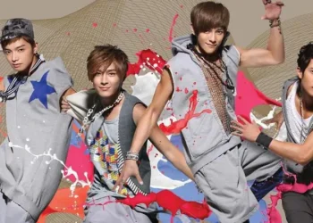 Aaron Yan Kenang 20 Tahun Debut Fahrenheit