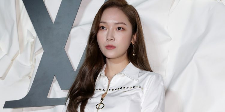 Bikin Fans Terharu, Jessica Jung Nyanyikan Lagu SNSD Lagi Setelah Lebih dari 10 Tahun